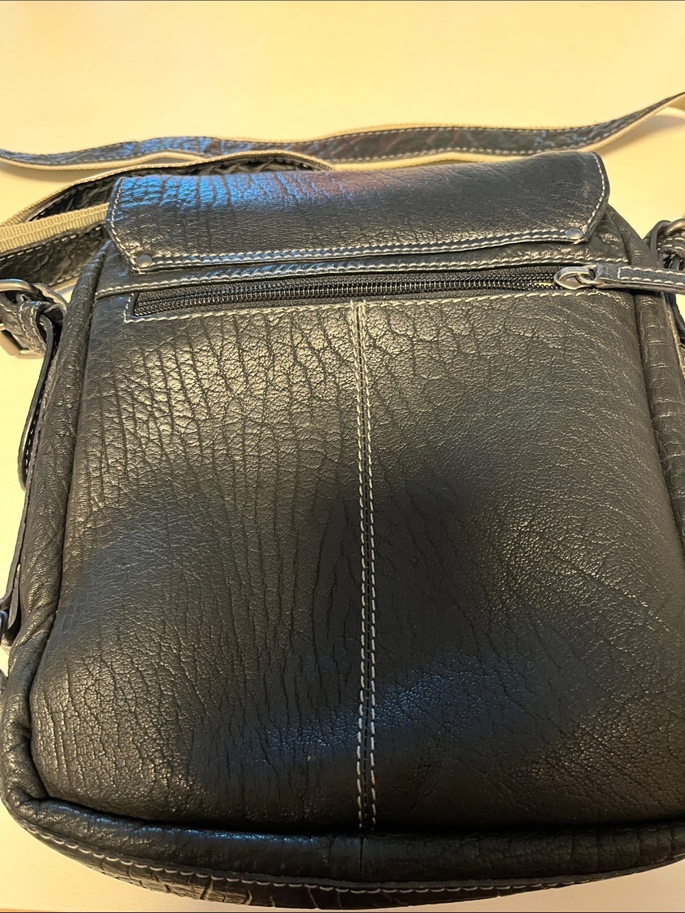 Adrian Klis Crossbody Leather Shoulder Bag - Black - Picture 2 of 4